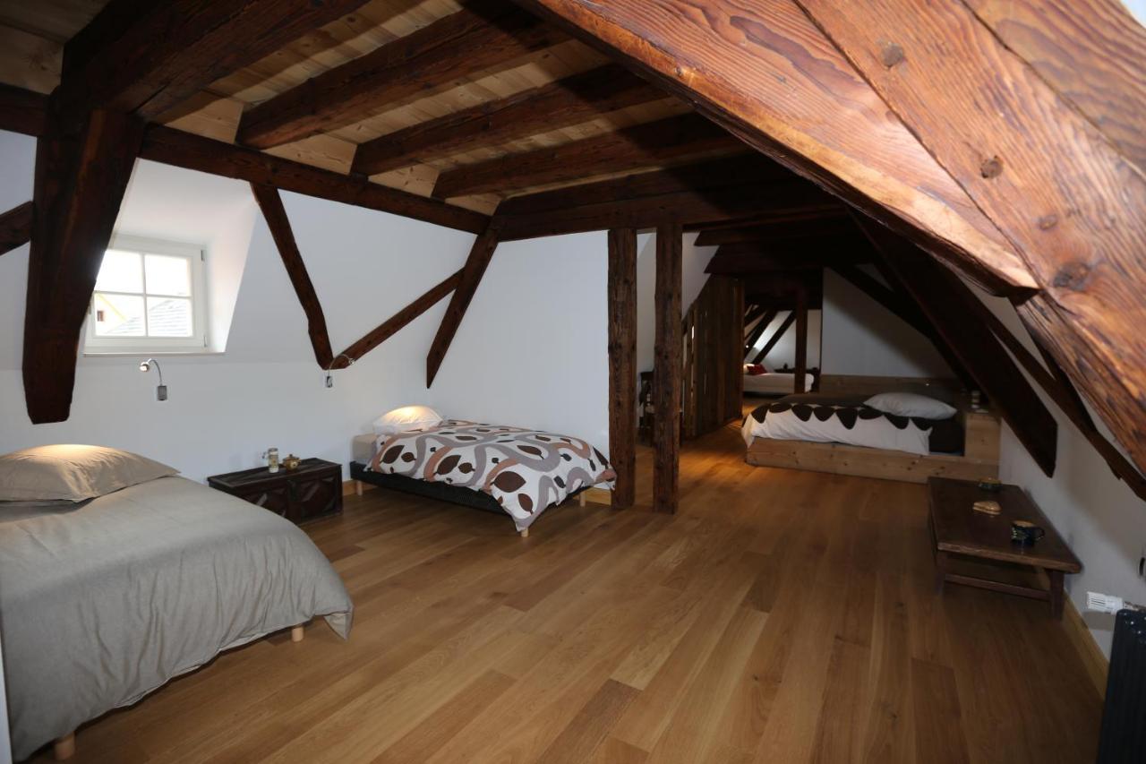 Domaine La Cour Des Nobles - Demeure, Maison Et Appartements Au Coeur De Riquewihr Exterior photo