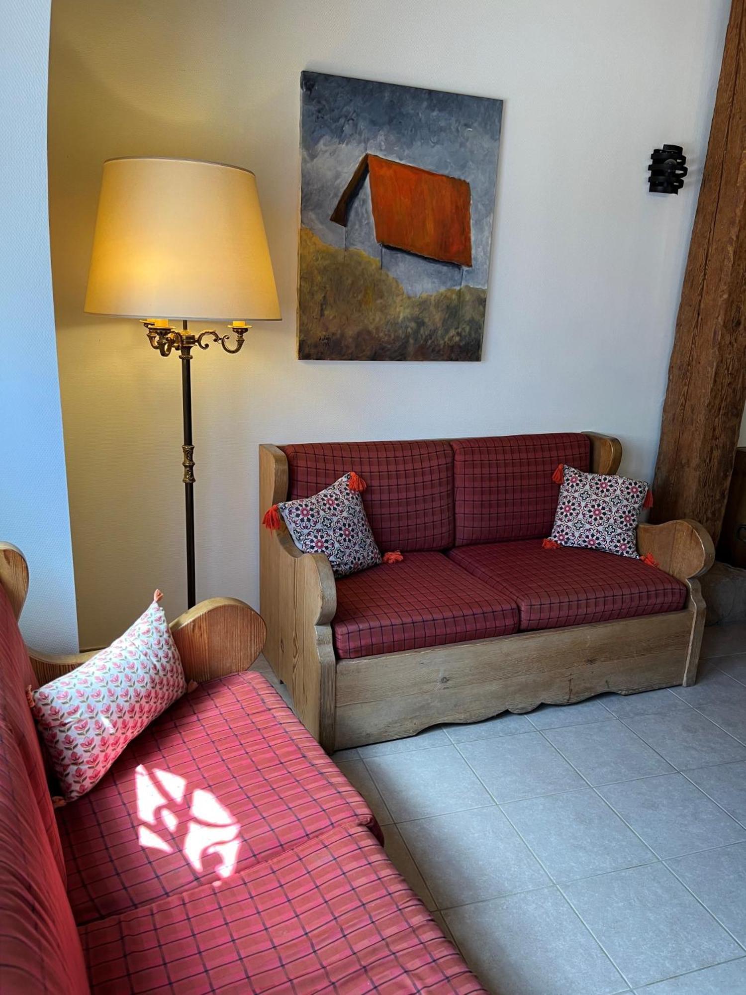 Domaine La Cour Des Nobles - Demeure, Maison Et Appartements Au Coeur De Riquewihr Room photo